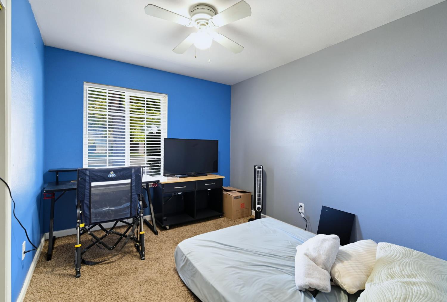 1320 Coffee Villa Dr, Modesto, CA 95355