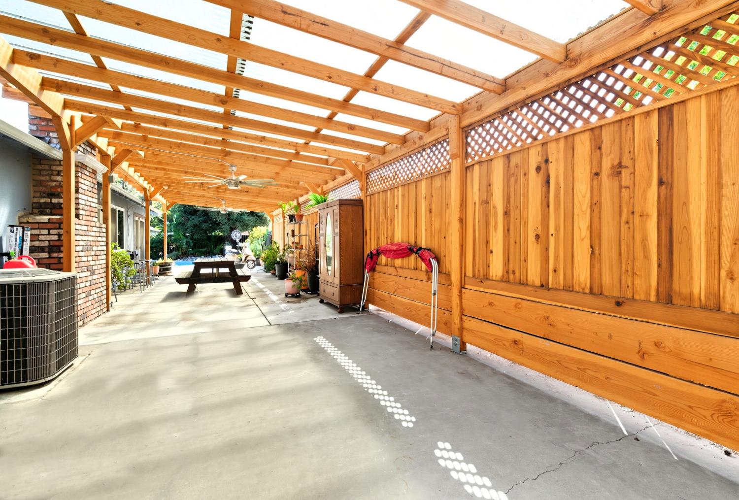 1320 Coffee Villa Dr, Modesto, CA 95355