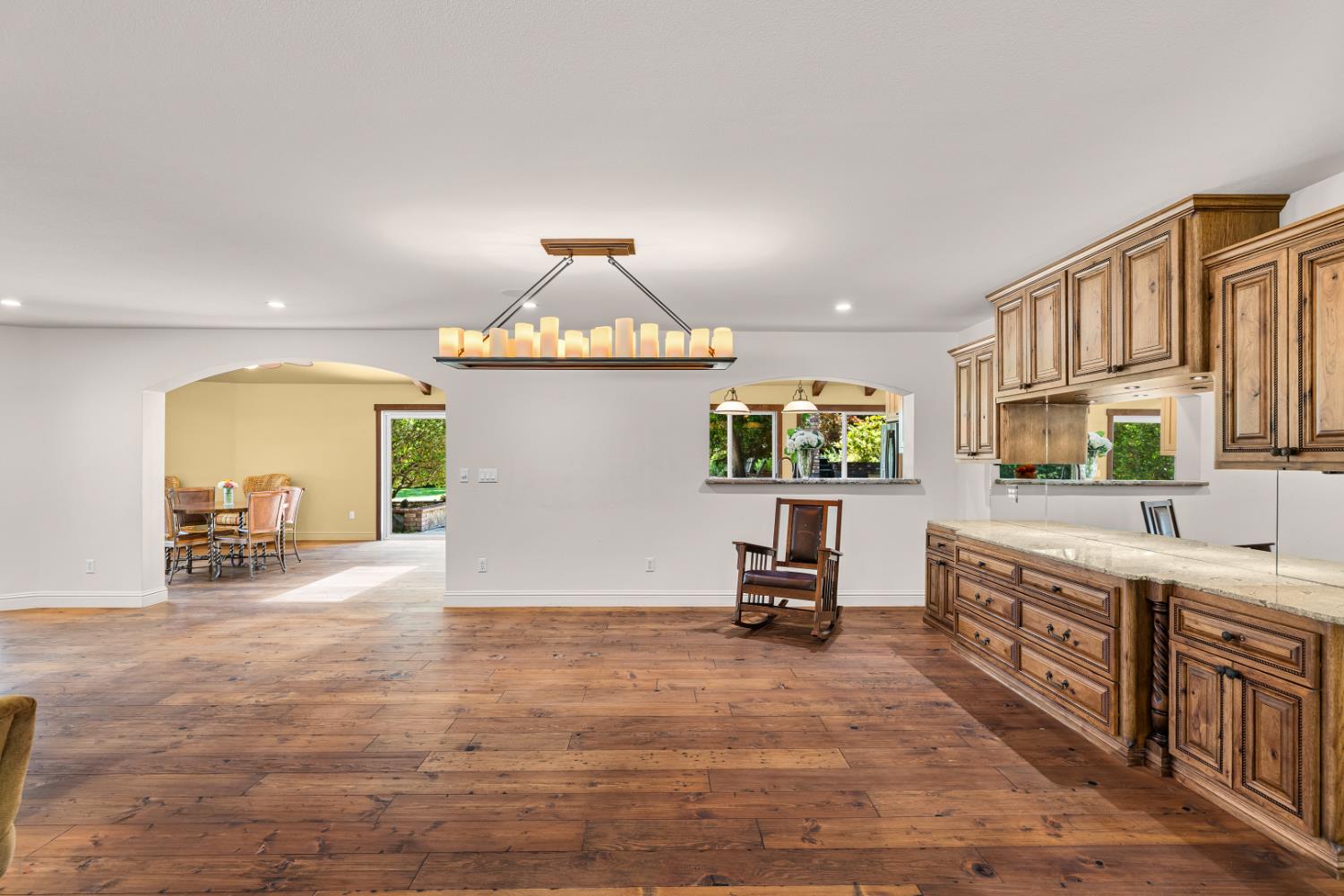 20592 Ayers Rd, Escalon, CA 95320