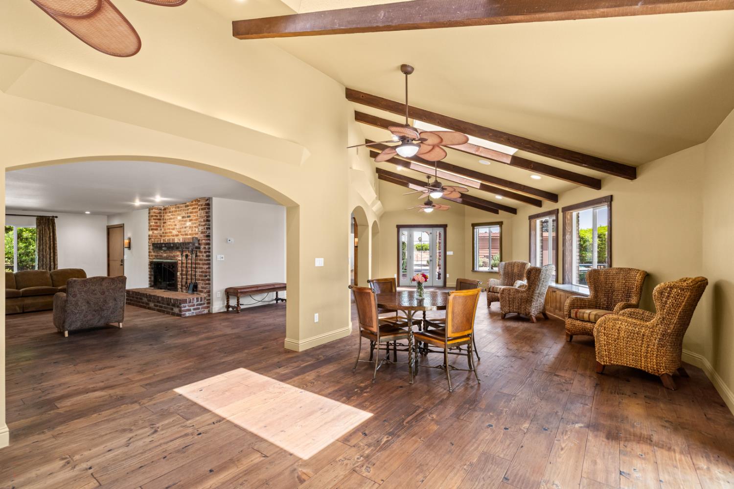 20592 Ayers Rd, Escalon, CA 95320