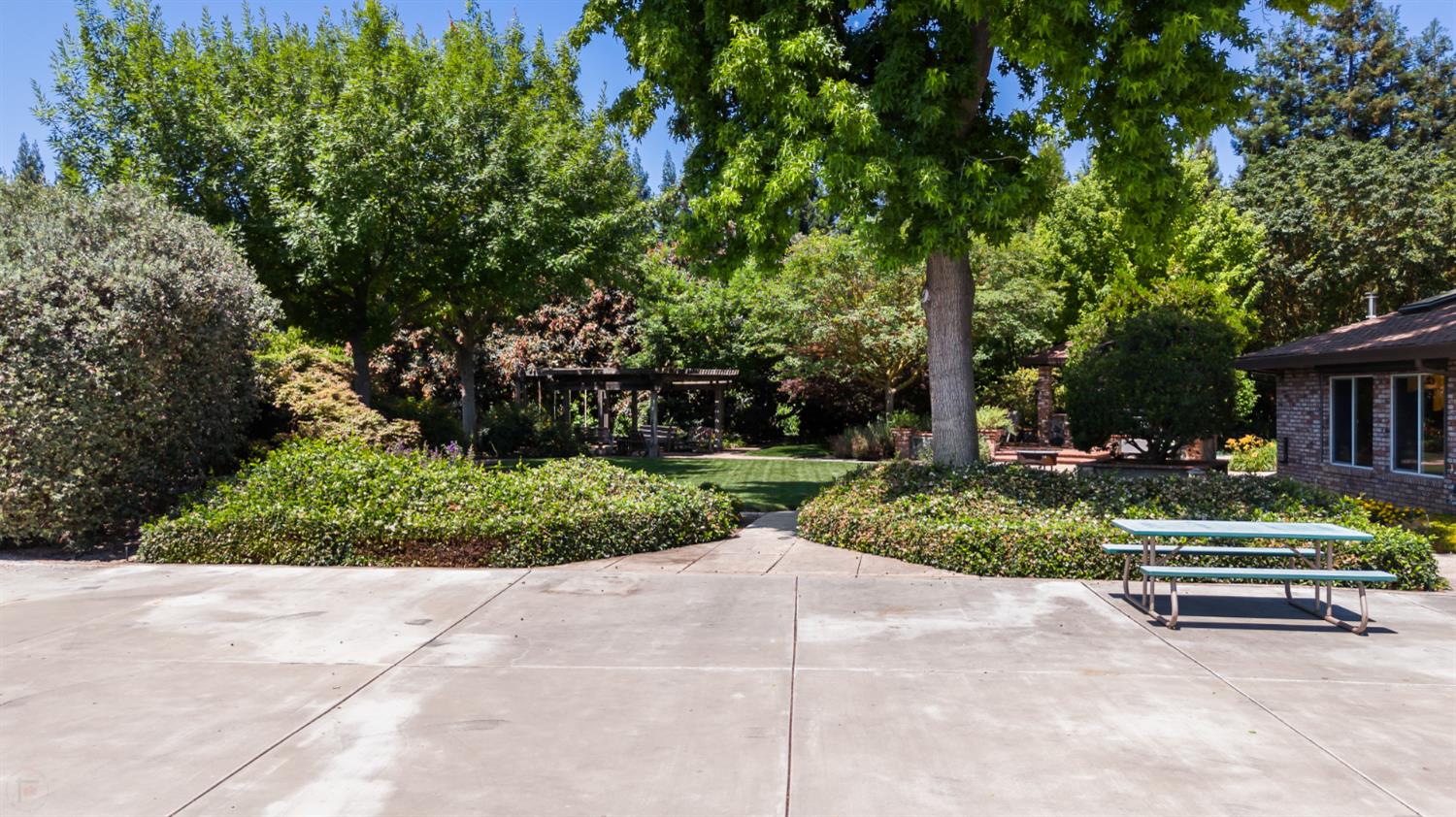 20592 Ayers Rd, Escalon, CA 95320