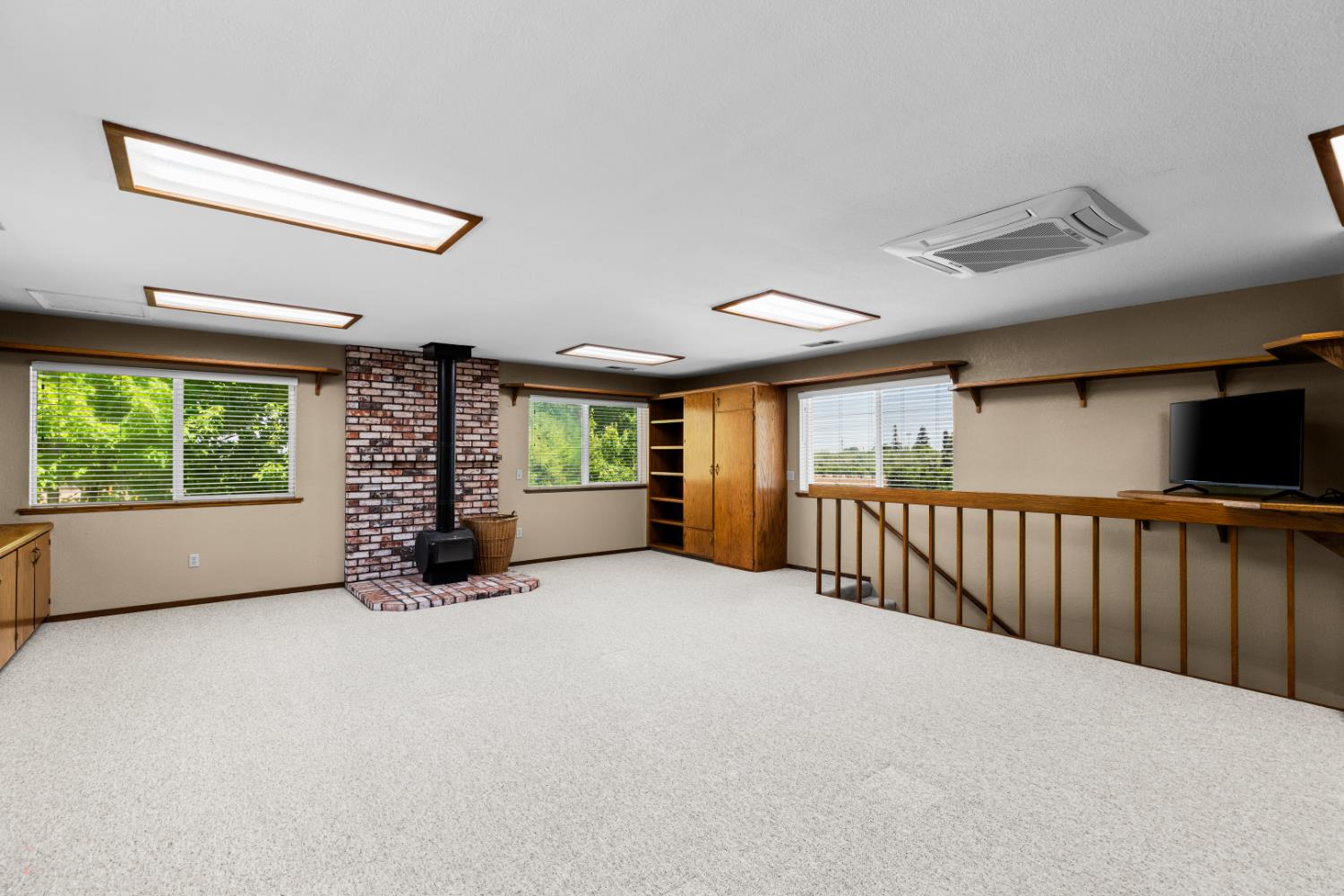 20592 Ayers Rd, Escalon, CA 95320