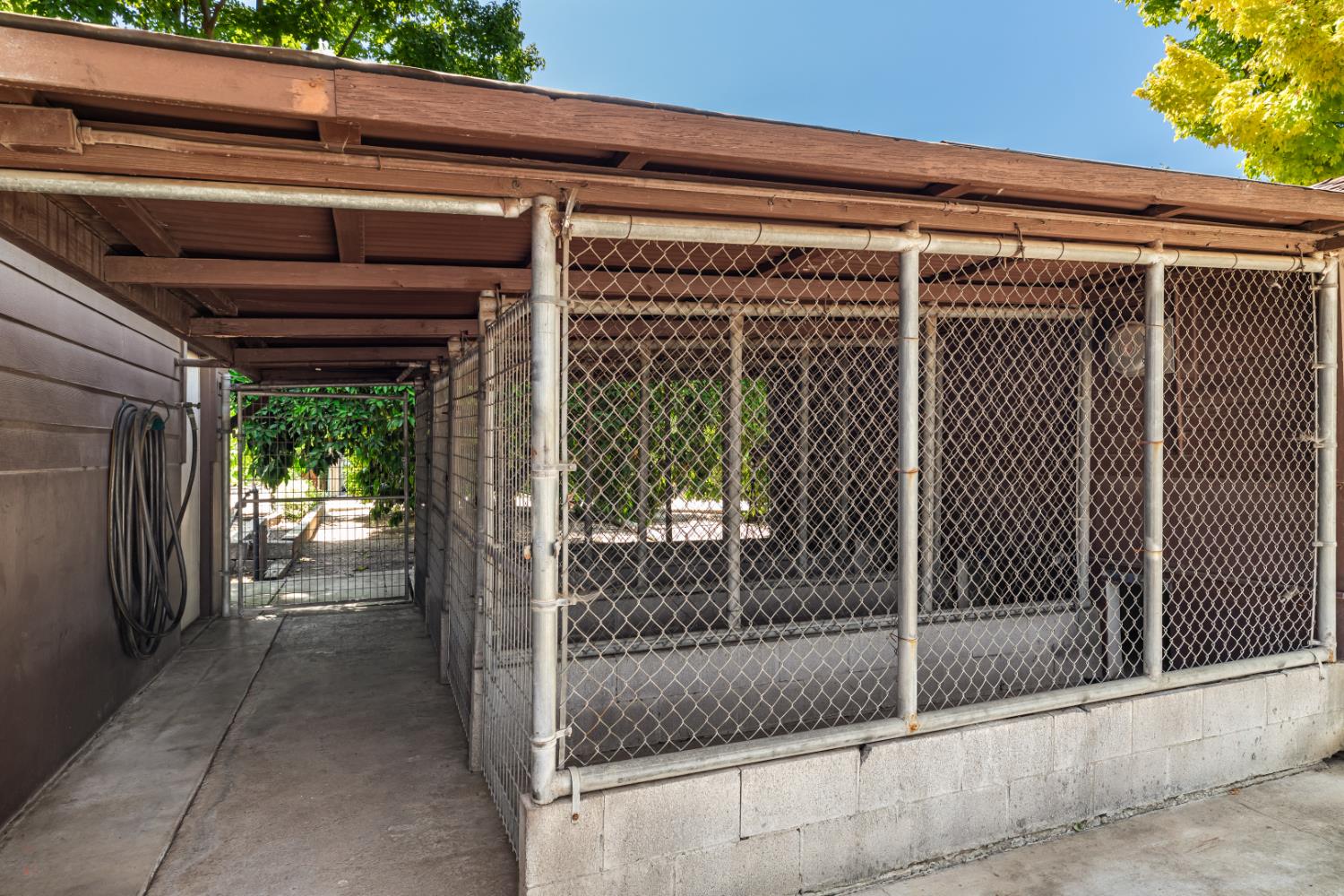 20592 Ayers Rd, Escalon, CA 95320