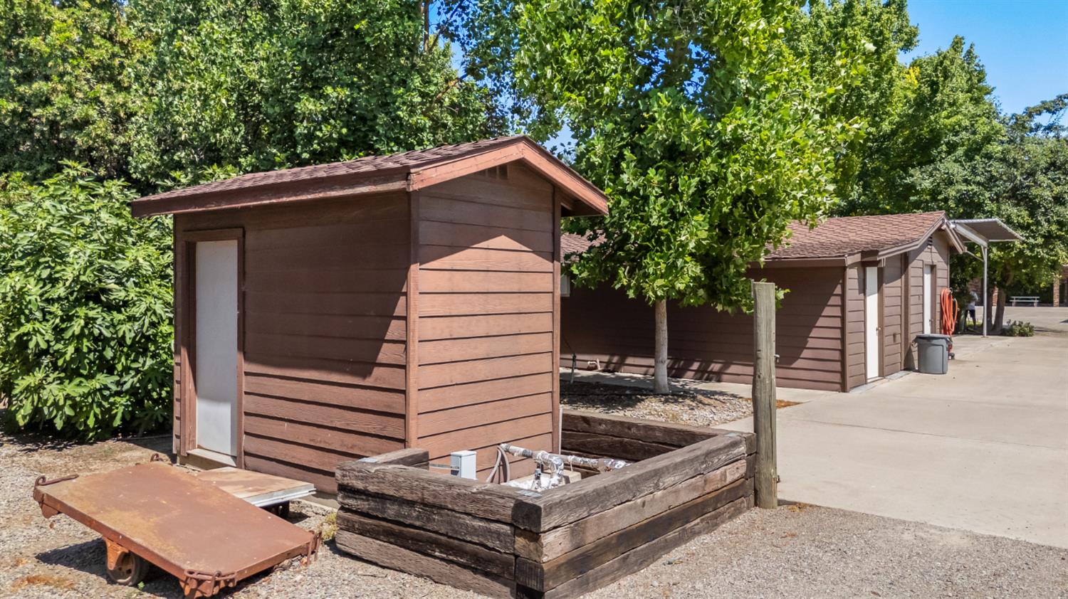 20592 Ayers Rd, Escalon, CA 95320