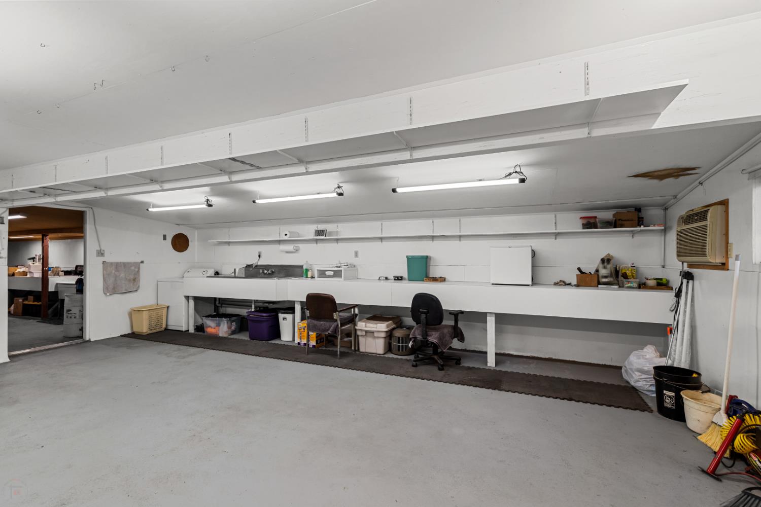 20592 Ayers Rd, Escalon, CA 95320