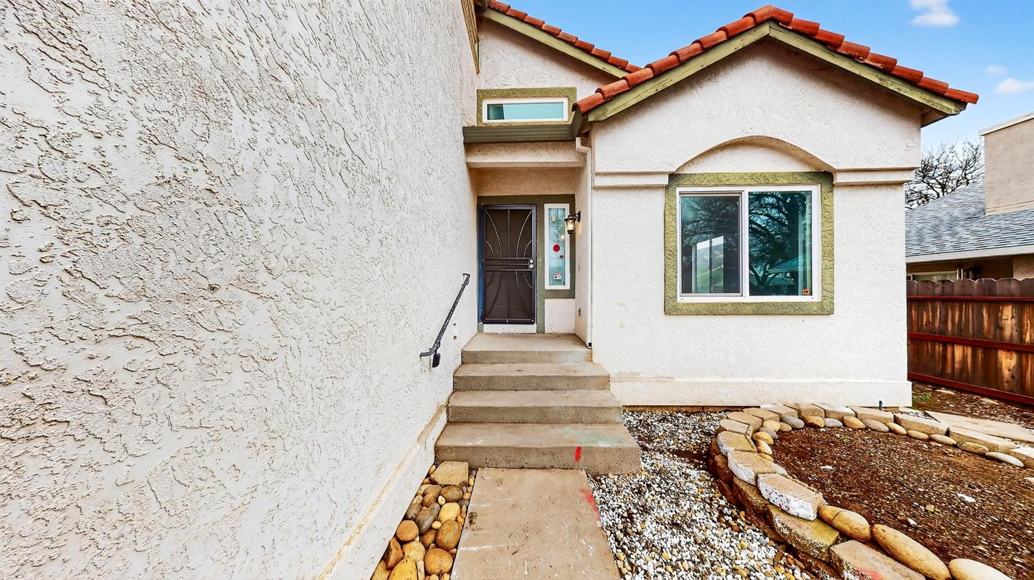 1733 Nighthawk Way, Modesto, CA 95358