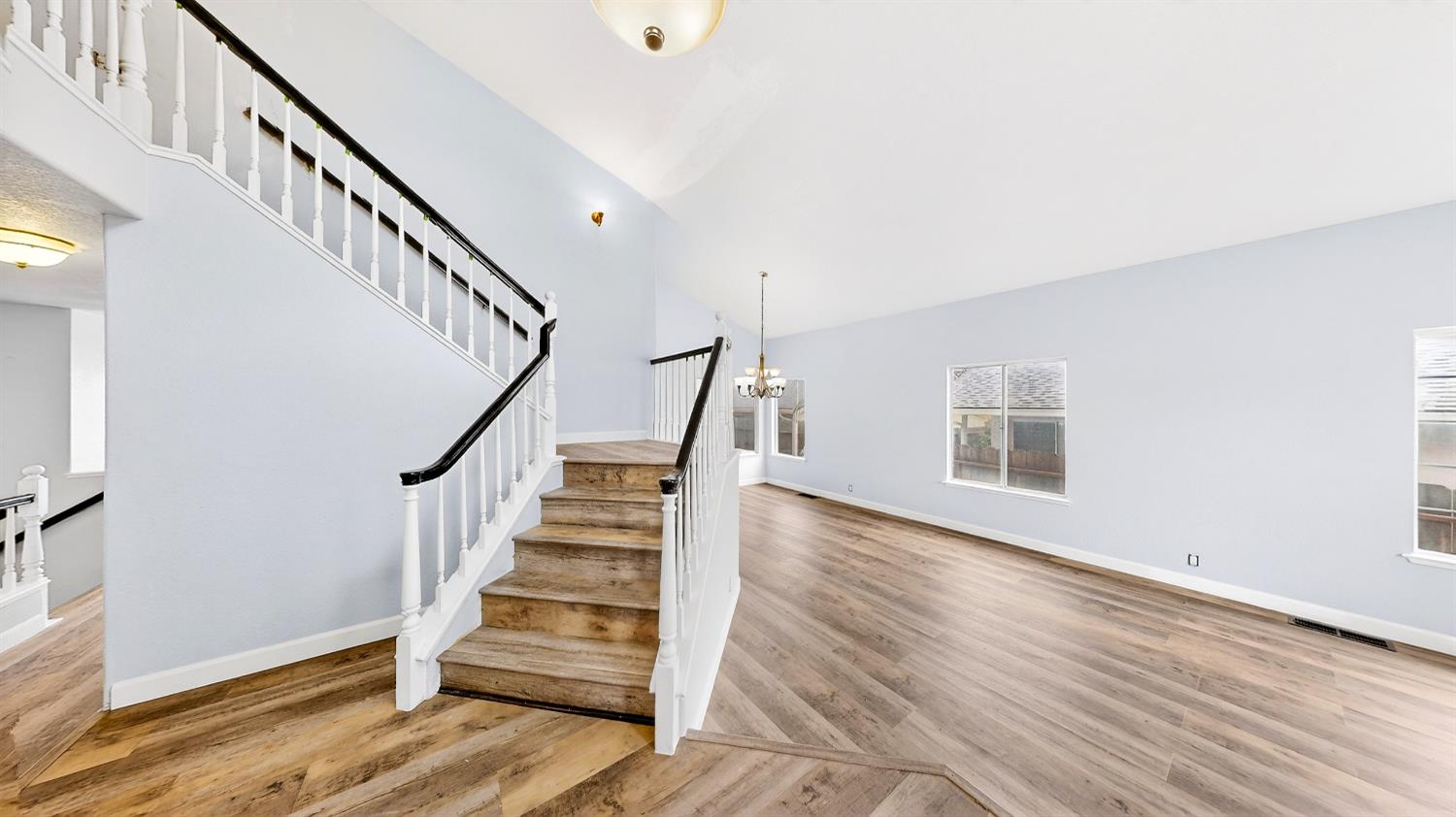 1733 Nighthawk Way, Modesto, CA 95358