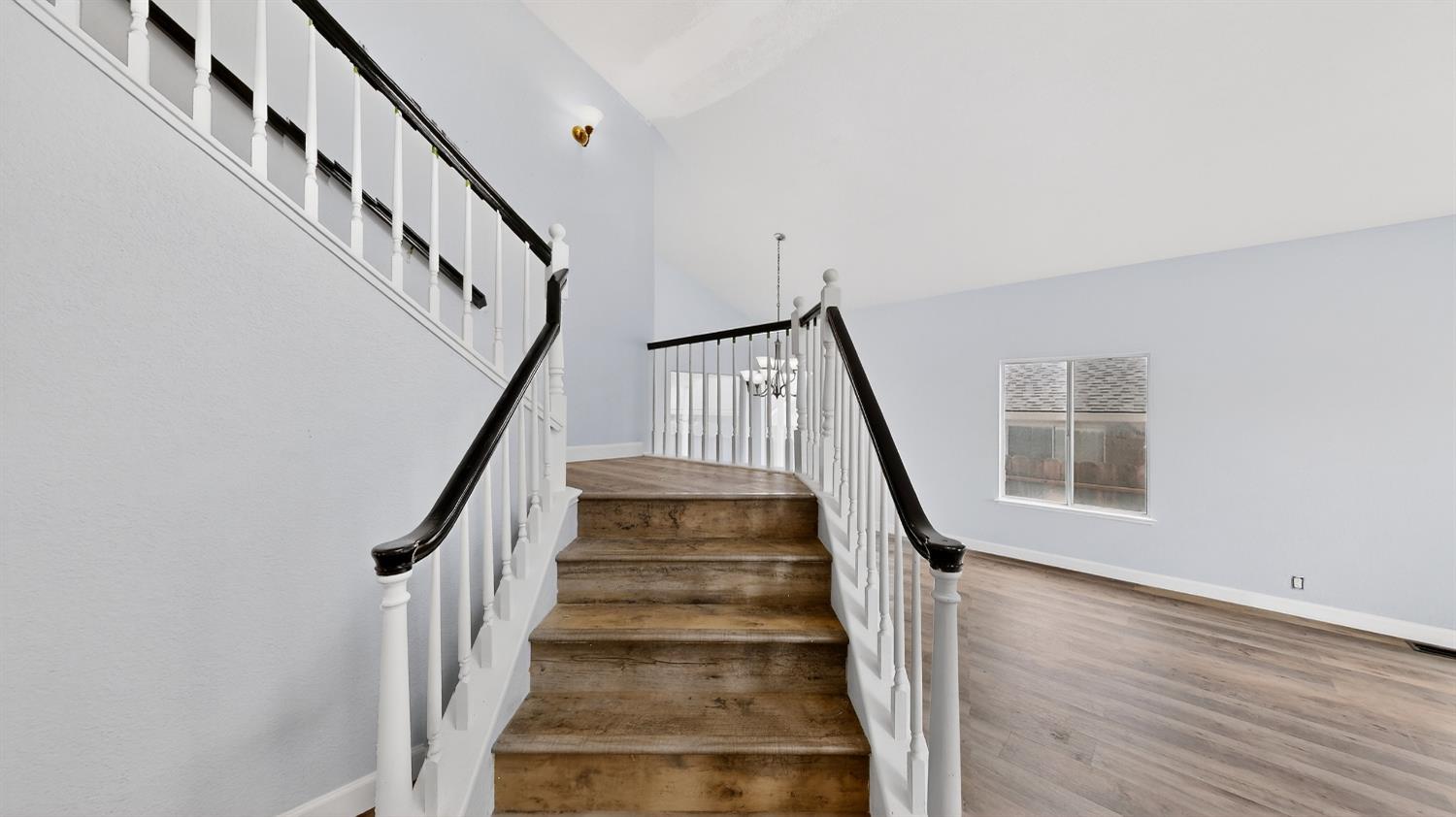 1733 Nighthawk Way, Modesto, CA 95358