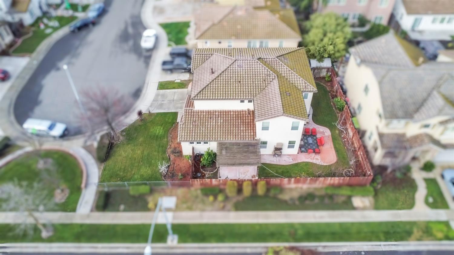 2449 Kaslin Dr, Modesto, CA 95355