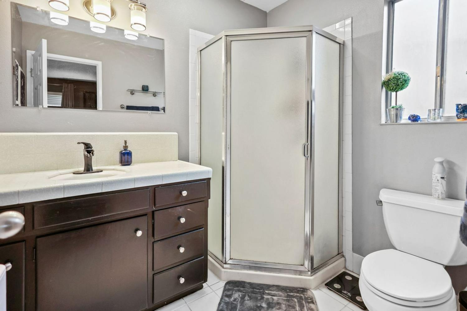 1309 Nelda Way, Modesto, CA 95355