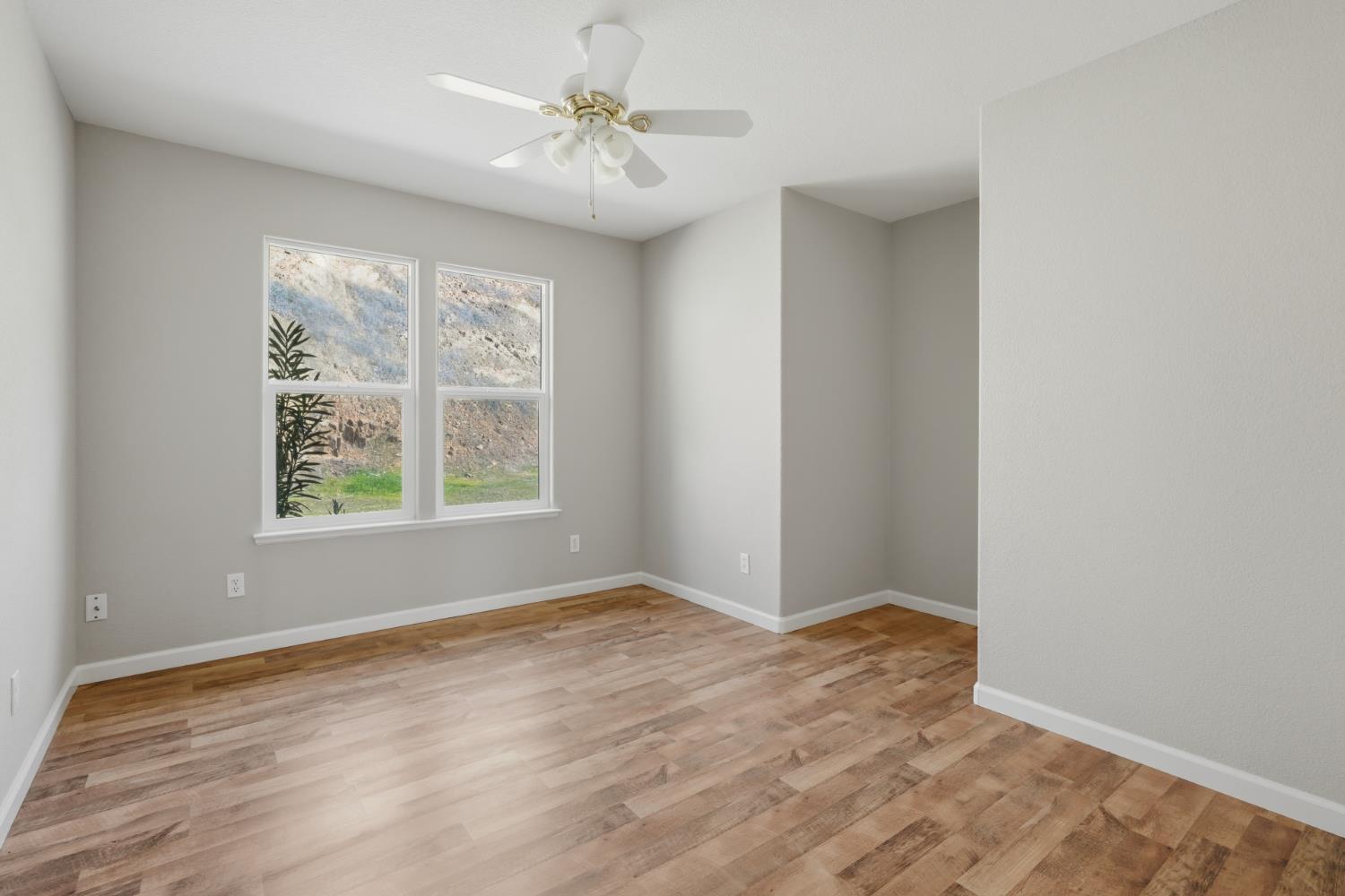 5670 Bear Trap Dr, Mariposa, CA 95338