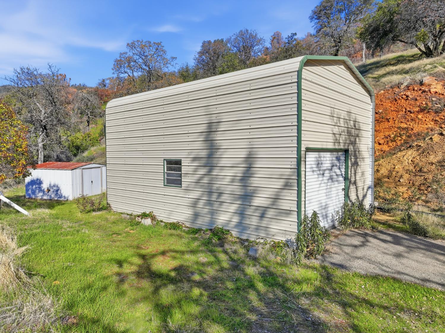 5670 Bear Trap Dr, Mariposa, CA 95338