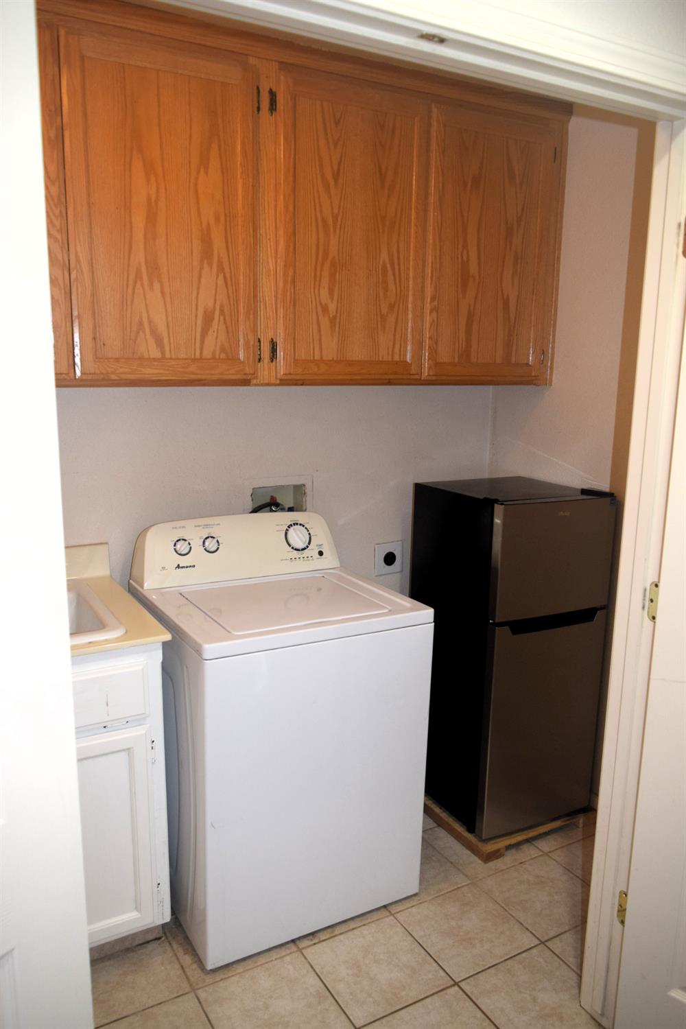 3360 Hollowell Dr, Ceres, CA 95307