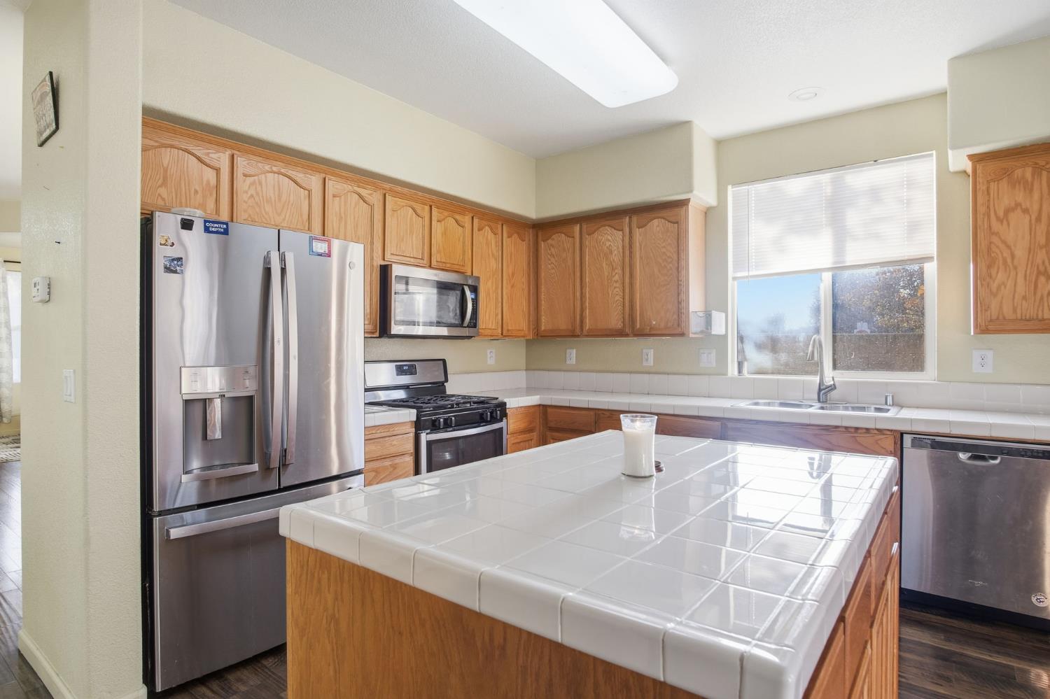 1423 Andleman Ct, Turlock, CA 95382