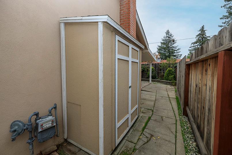 3417 John Lee Ln, Modesto, CA 95350