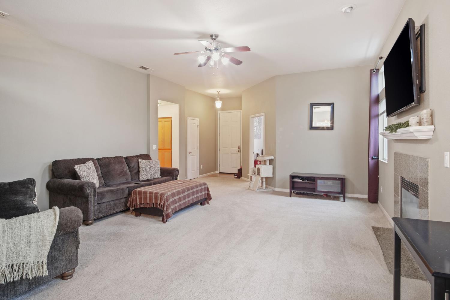 863 CHANDON CT, Livingston, CA 95334