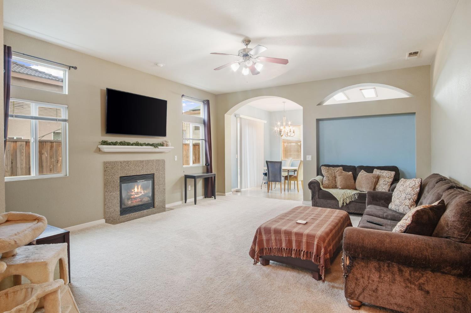 863 CHANDON CT, Livingston, CA 95334