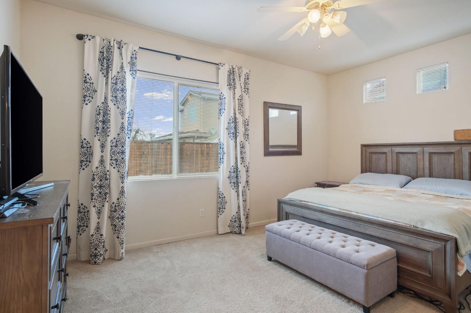 863 CHANDON CT, Livingston, CA 95334