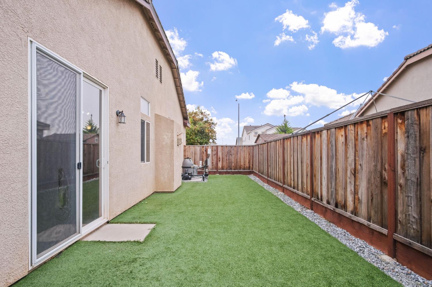 863 CHANDON CT, Livingston, CA 95334