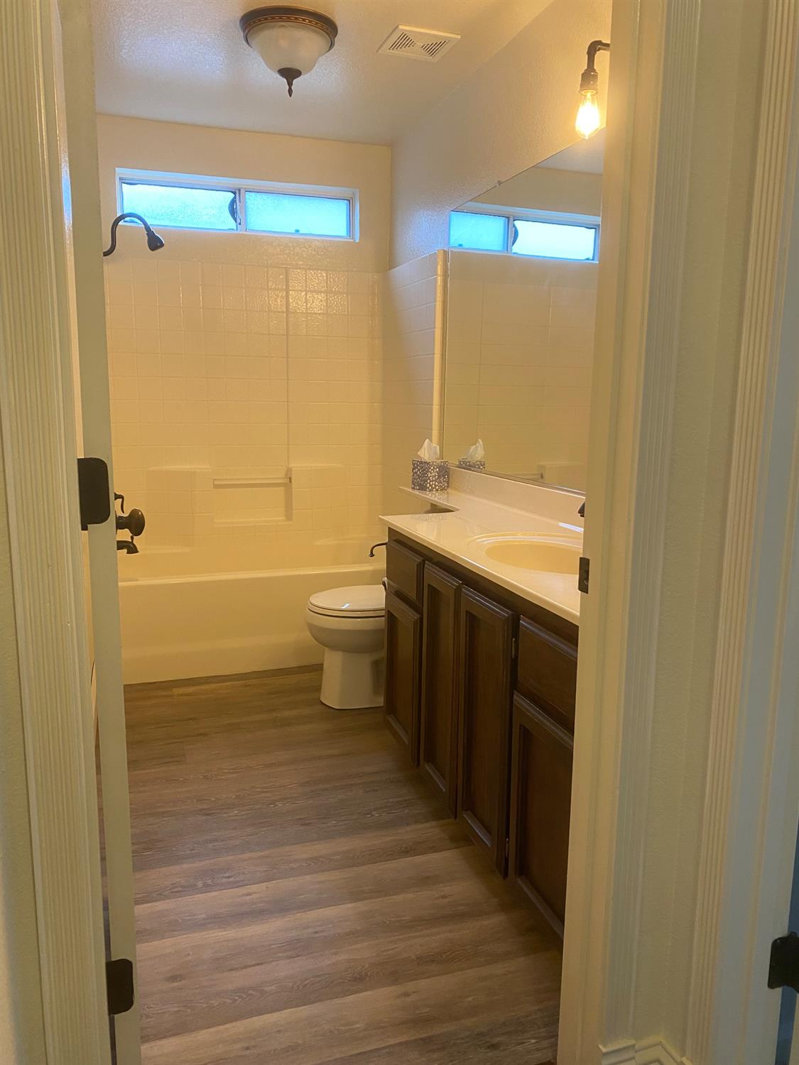 6025 Soares Place, Riverbank, CA 95367