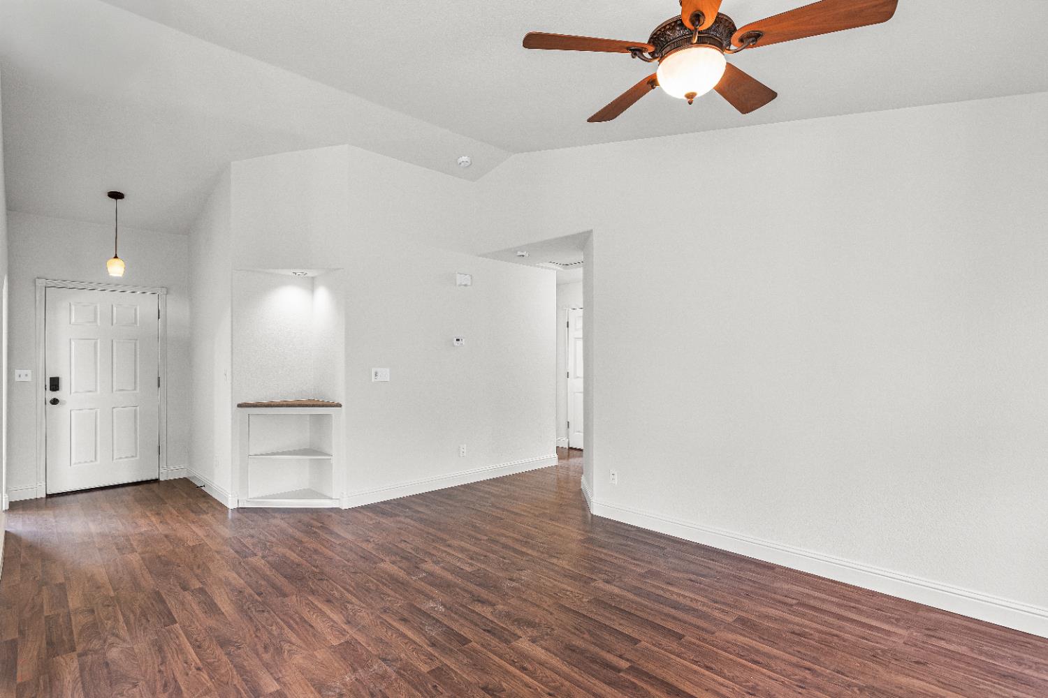 6025 Soares Place, Riverbank, CA 95367