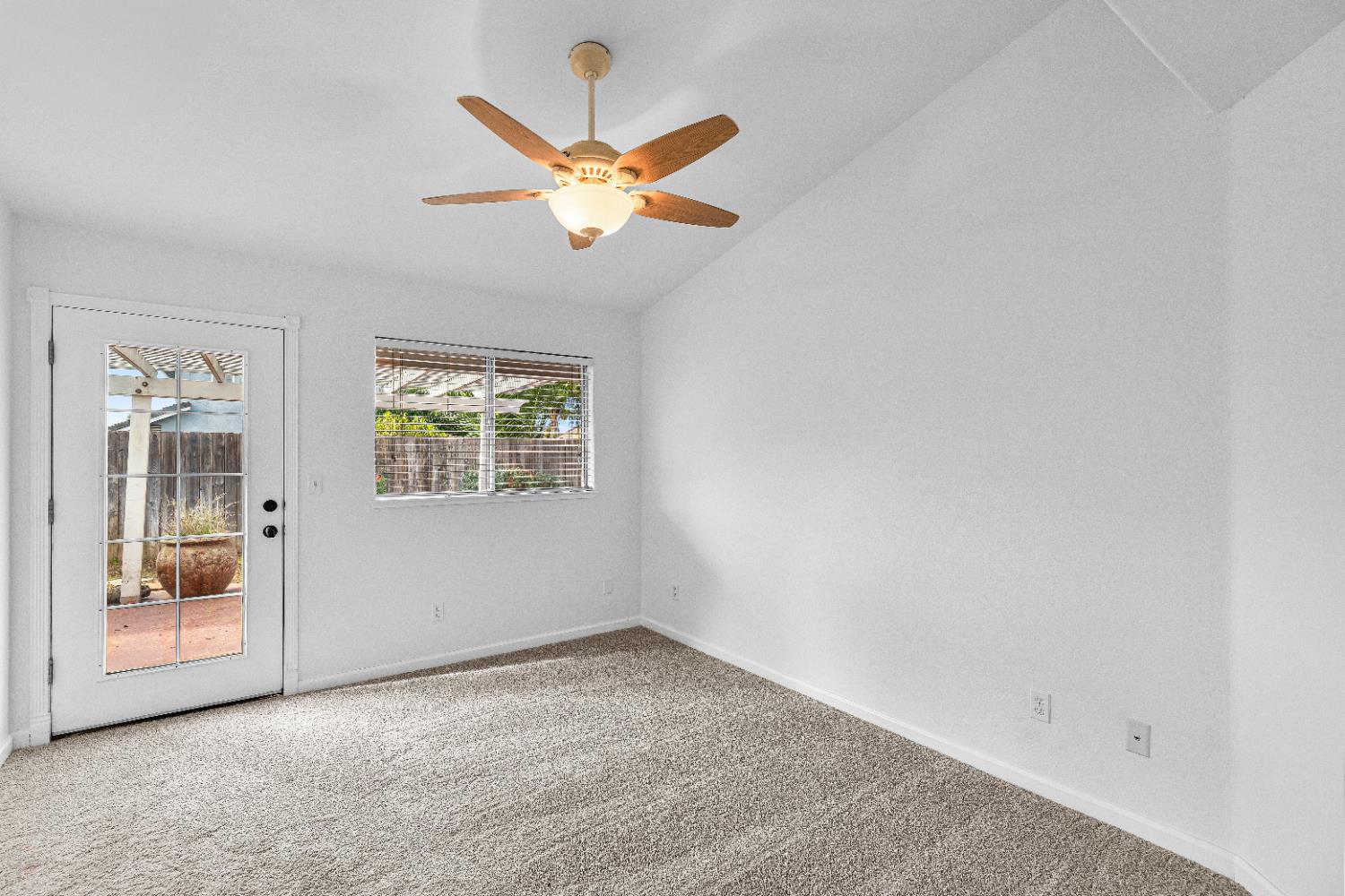 6025 Soares Place, Riverbank, CA 95367