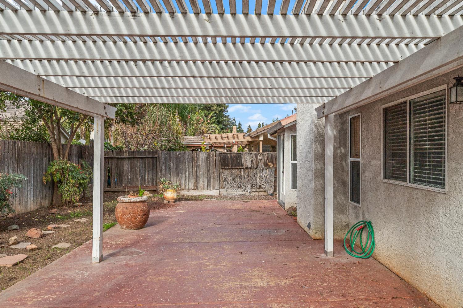 6025 Soares Place, Riverbank, CA 95367