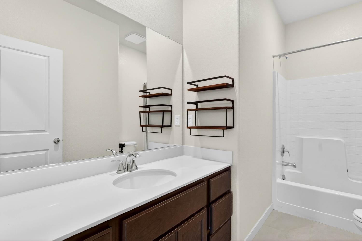 3603 Guru Ct, Ceres, CA 95307