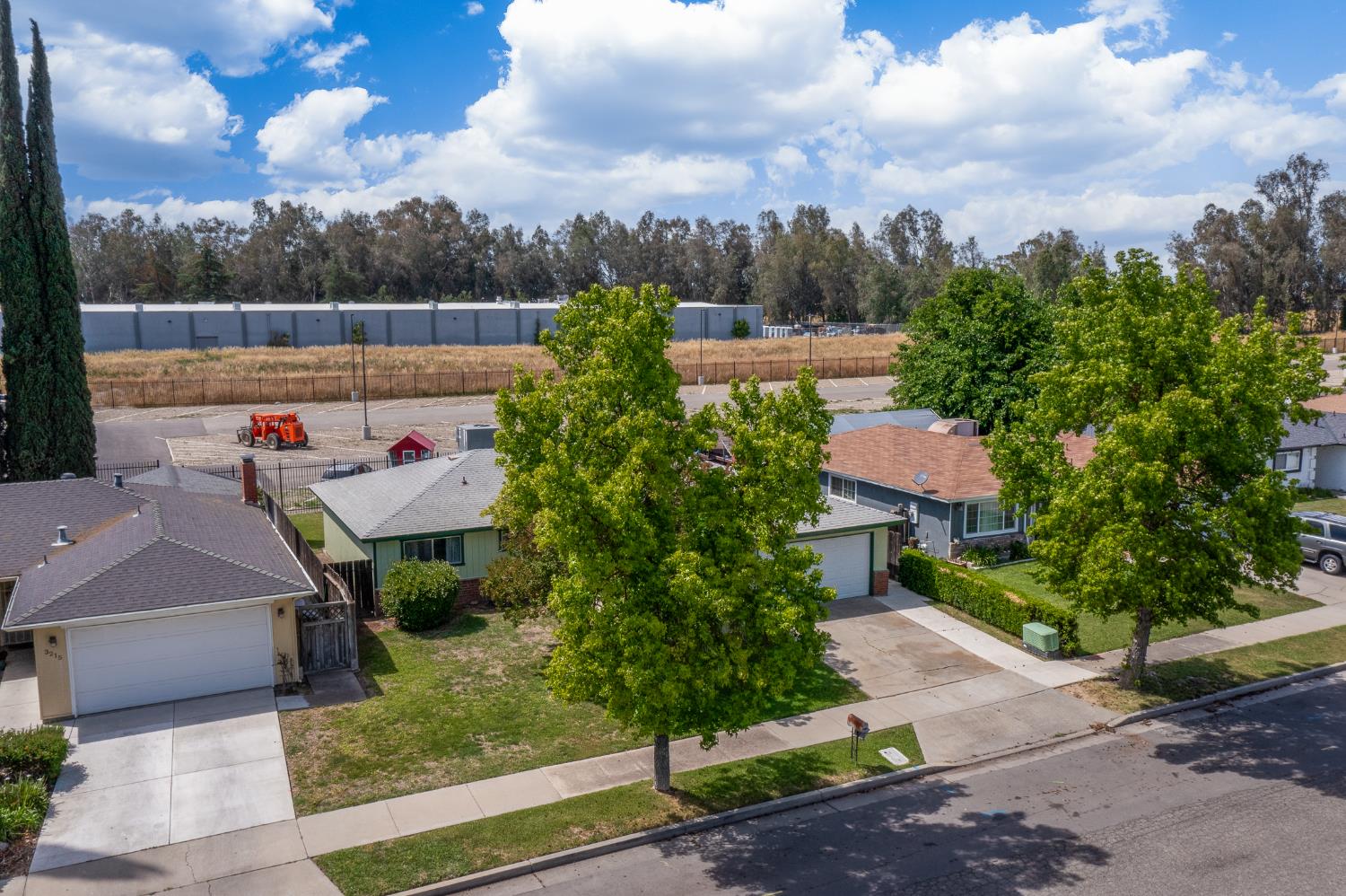 3221 Cheyenne Dr, Merced, CA 95348