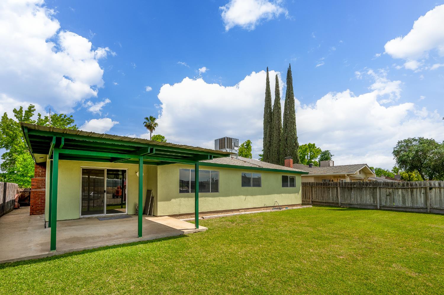 3221 Cheyenne Dr, Merced, CA 95348