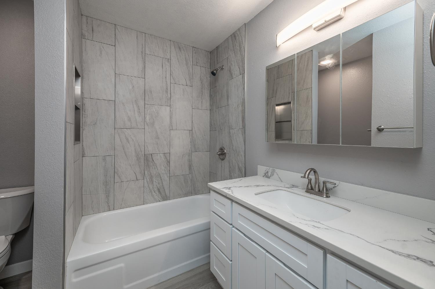 3221 Cheyenne Dr, Merced, CA 95348