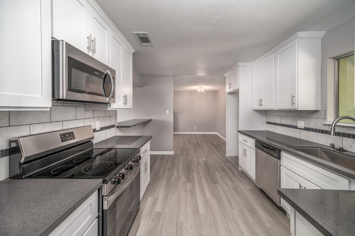 3221 Cheyenne Dr, Merced, CA 95348