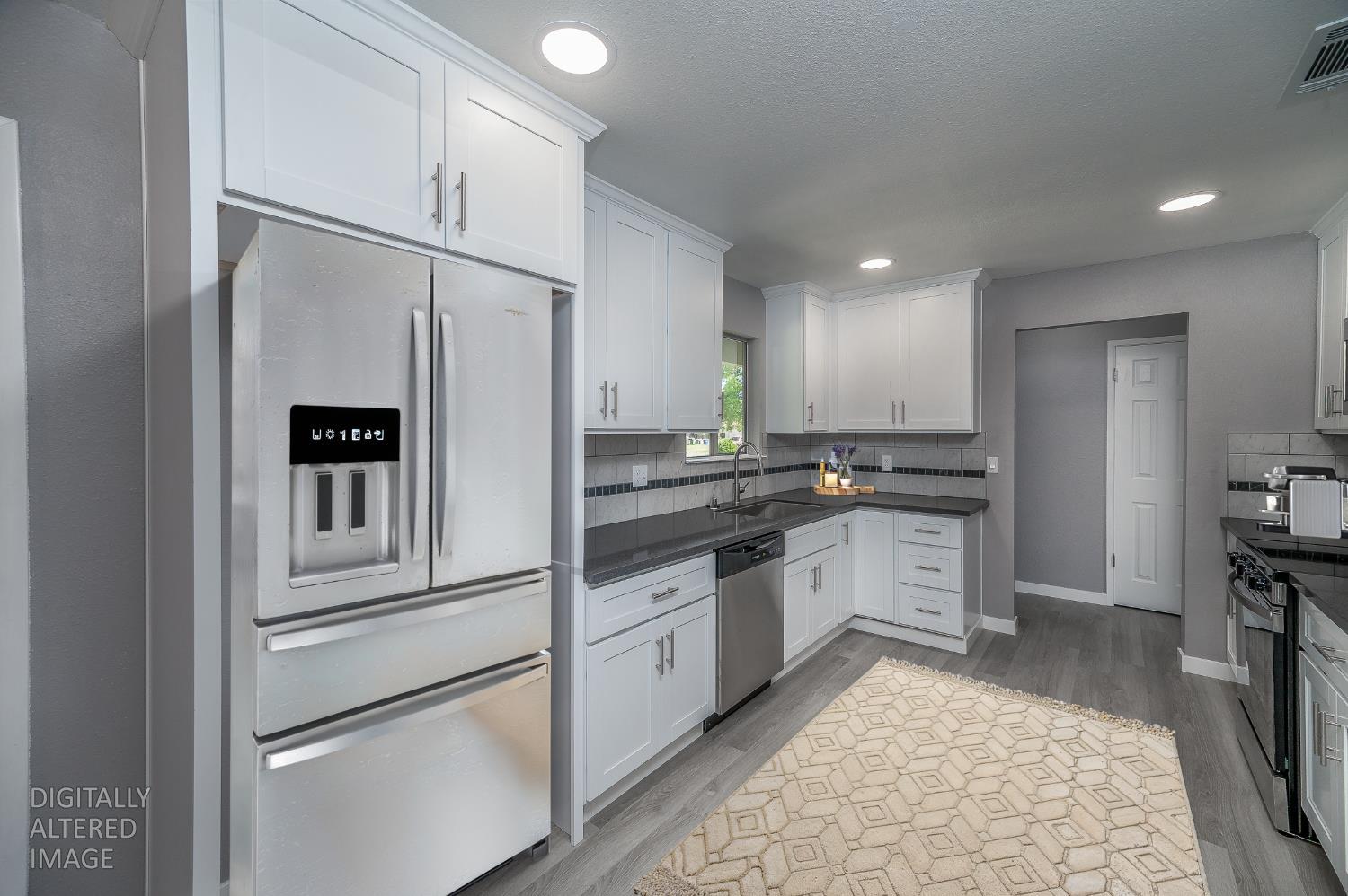 3221 Cheyenne Dr, Merced, CA 95348