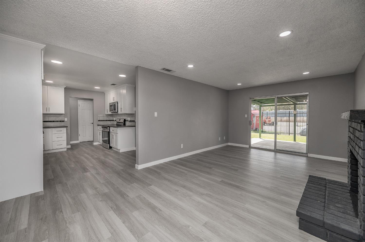 3221 Cheyenne Dr, Merced, CA 95348