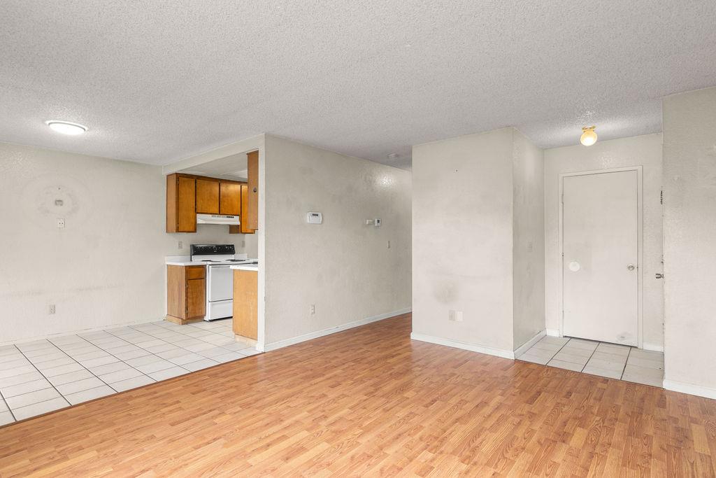 13246 Welch St, Waterford, CA 95386