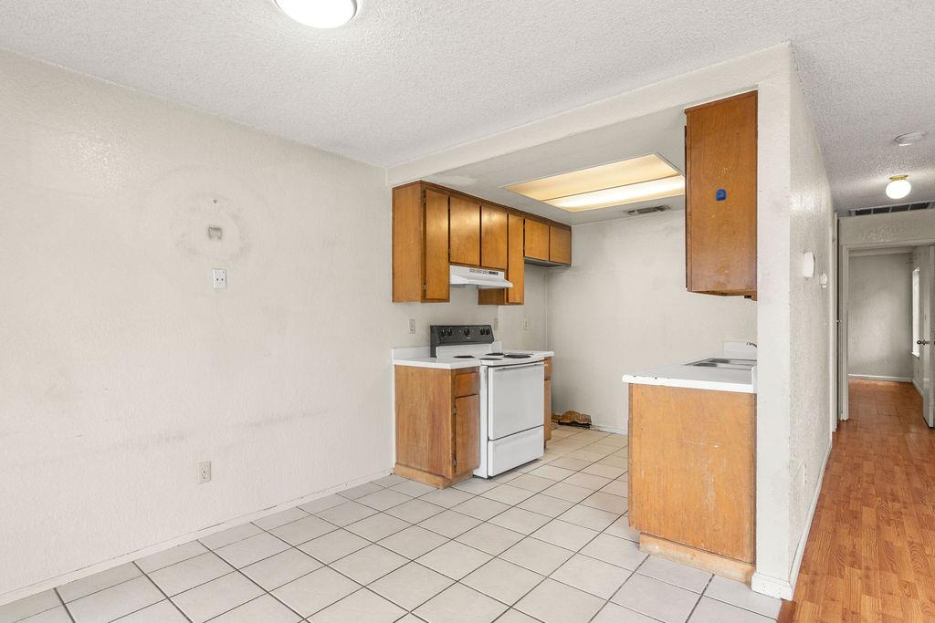 13246 Welch St, Waterford, CA 95386