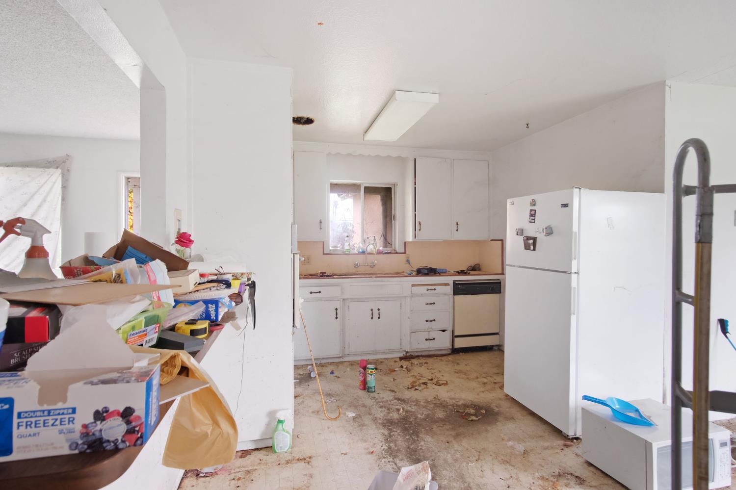 1915 Tracy Ct, Modesto, CA 95350