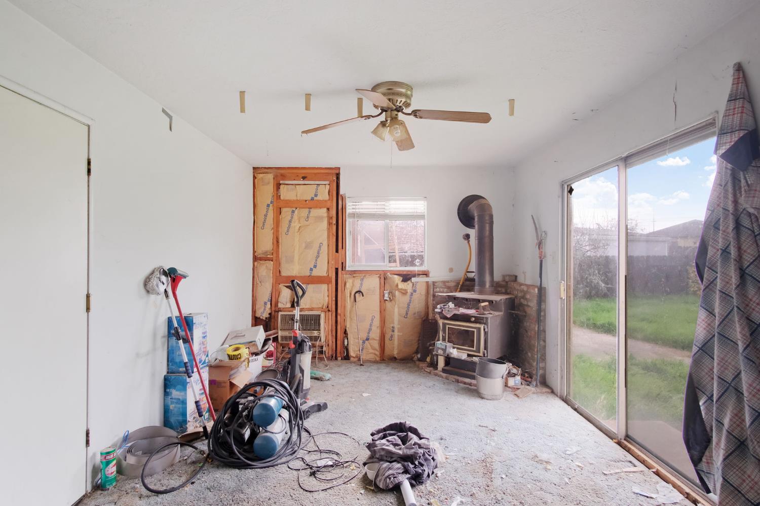 1915 Tracy Ct, Modesto, CA 95350