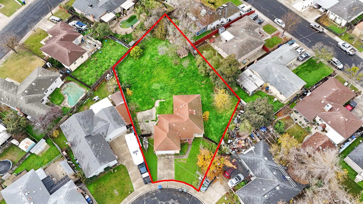 1915 Tracy Ct, Modesto, CA 95350