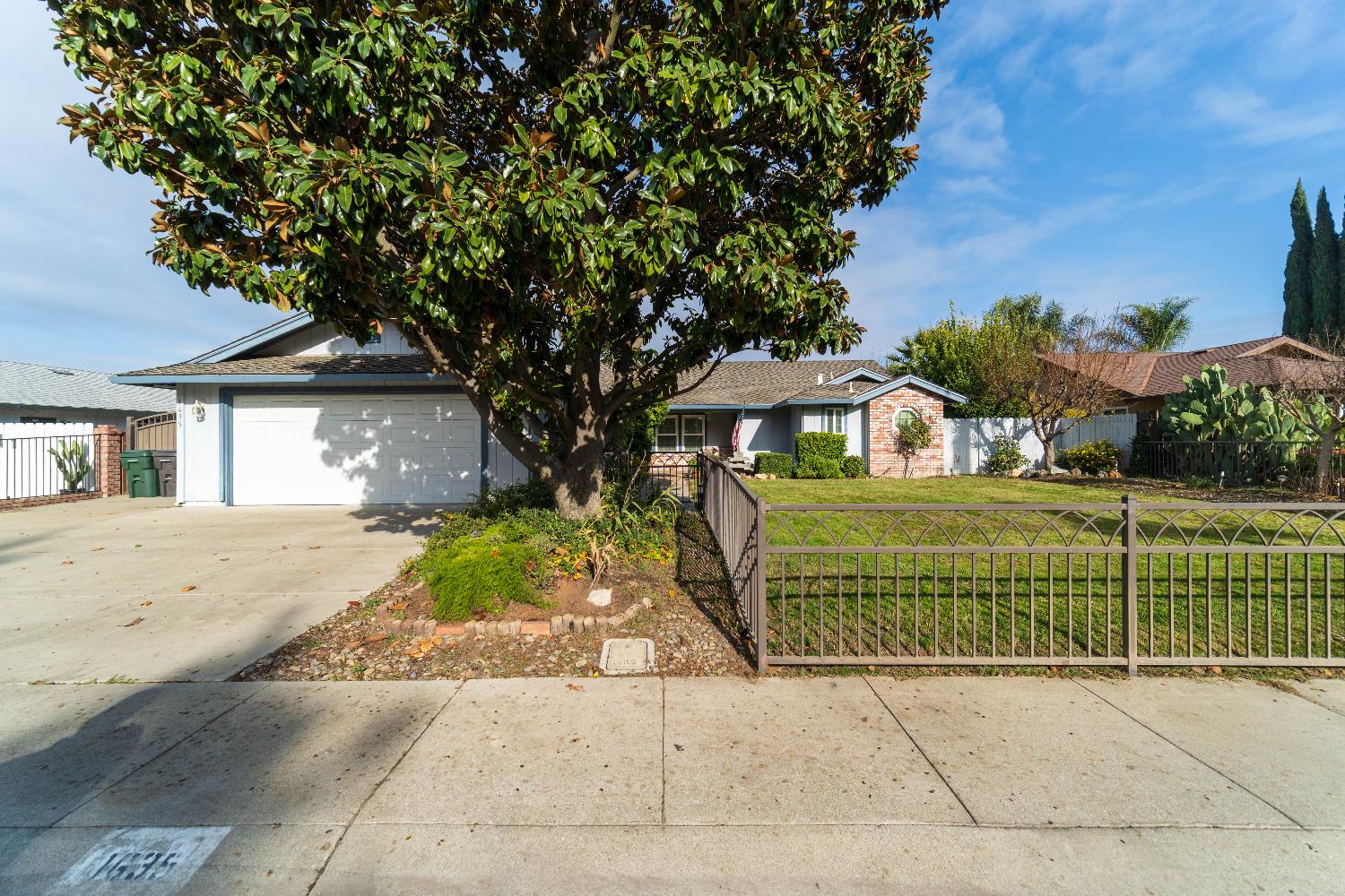 1635 Crom St, Manteca, CA 95337