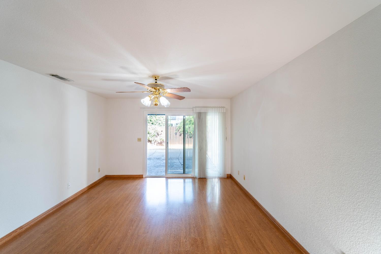 1635 Crom St, Manteca, CA 95337