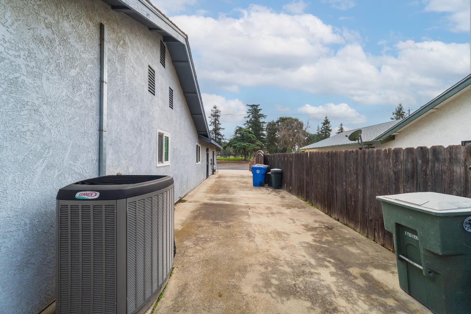 1635 Crom St, Manteca, CA 95337