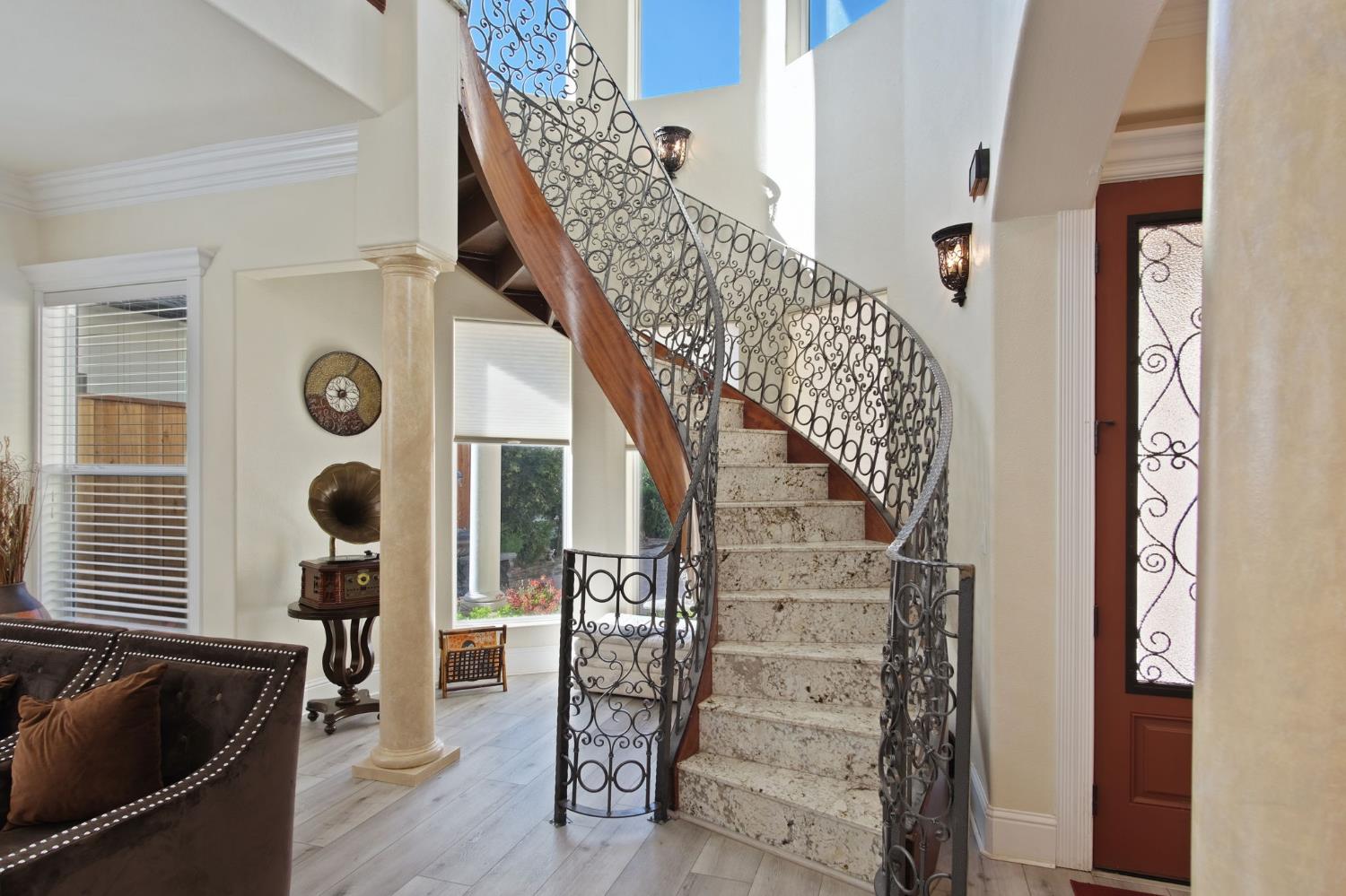 3205 Hillglen Ave, Modesto, CA 95355