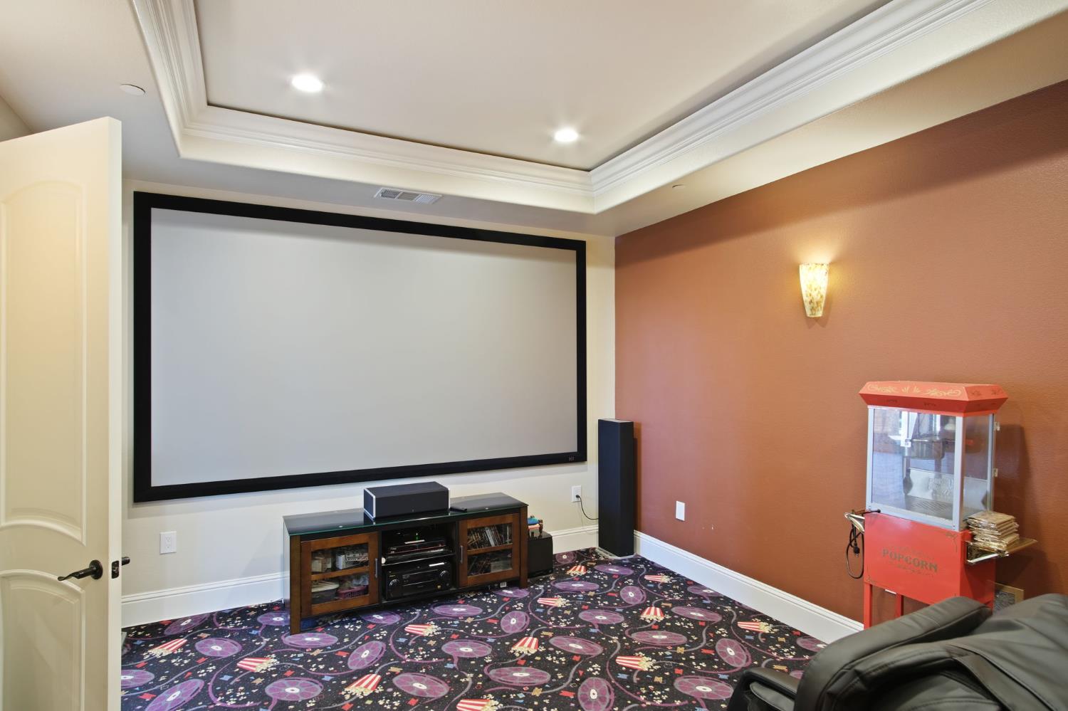 3205 Hillglen Ave, Modesto, CA 95355