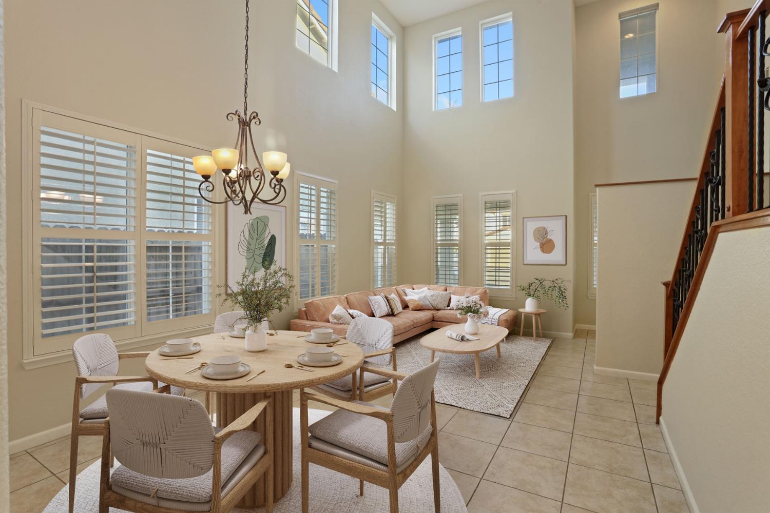 2805 Amir Dr, Modesto, CA 95355