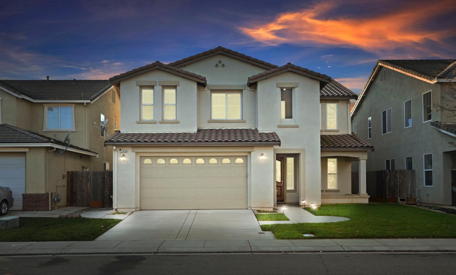 2805 Amir Dr, Modesto, CA 95355