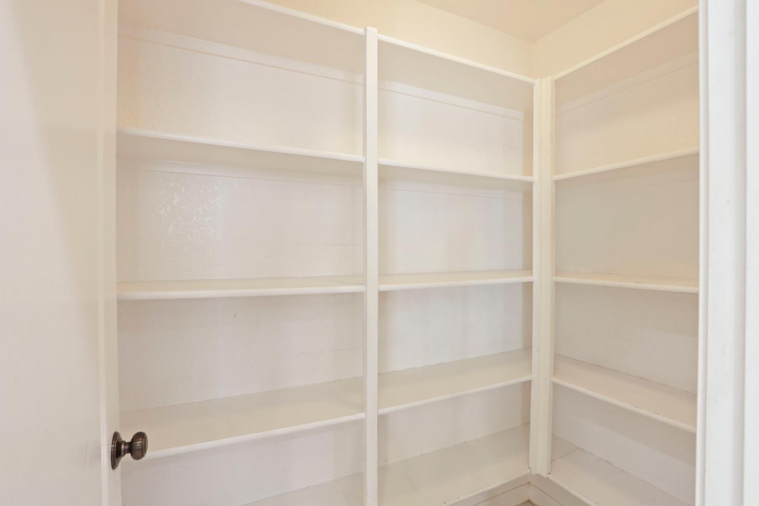 2805 Amir Dr, Modesto, CA 95355