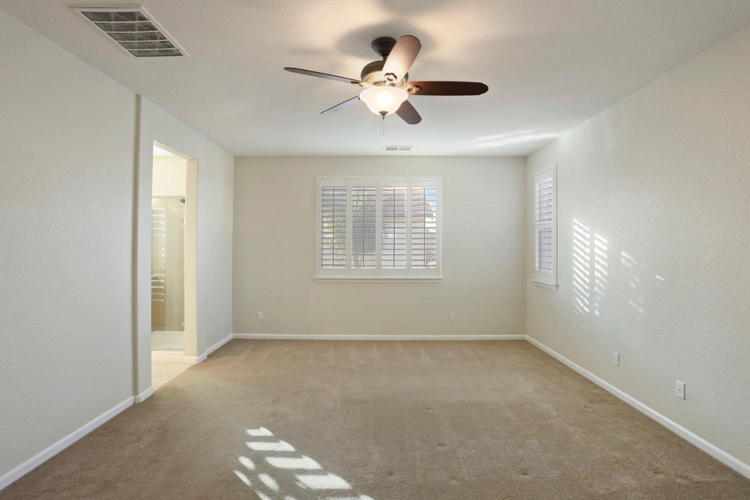 2805 Amir Dr, Modesto, CA 95355