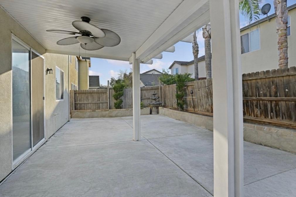 2805 Amir Dr, Modesto, CA 95355