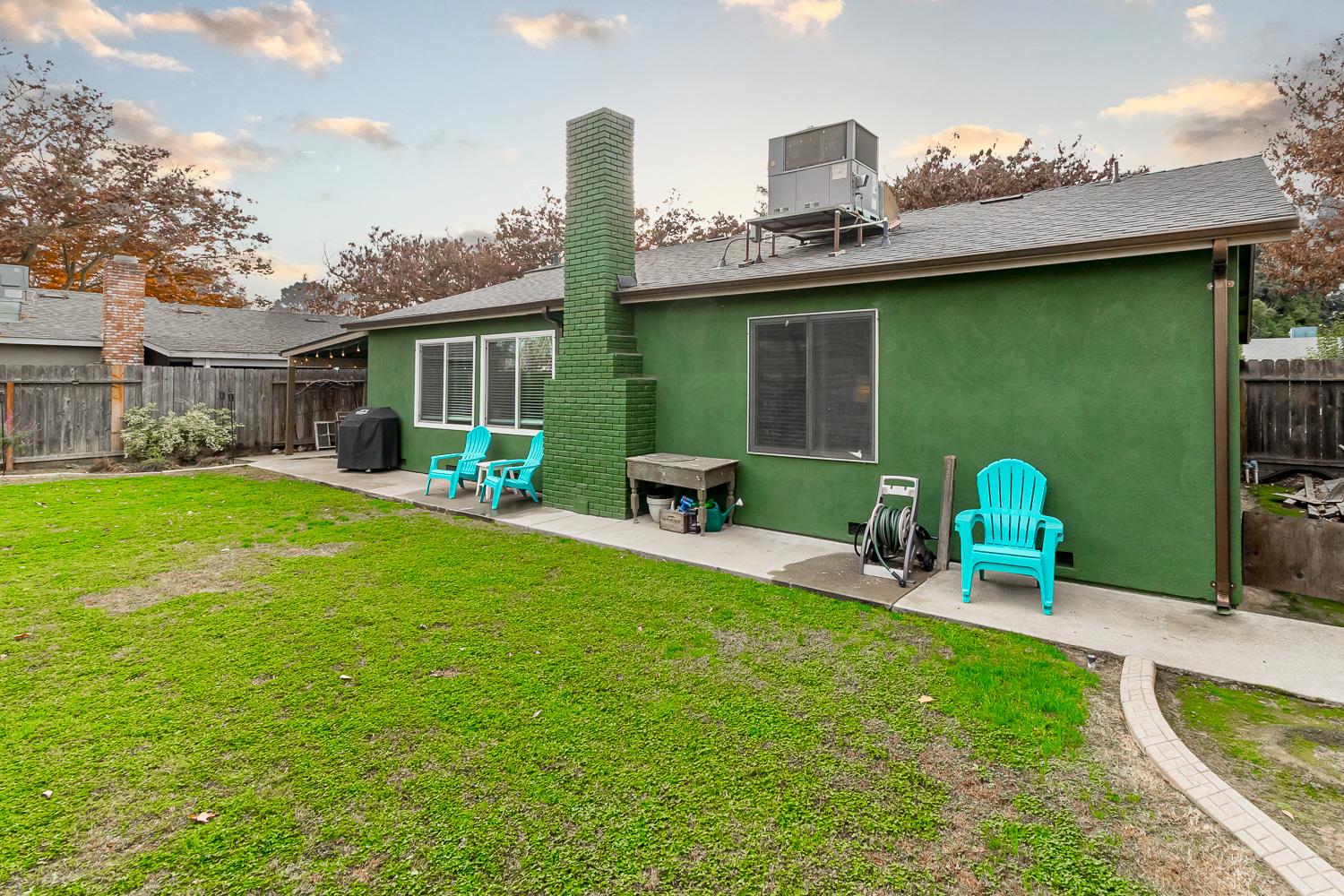 1704 Woolston Way, Modesto, CA 95355